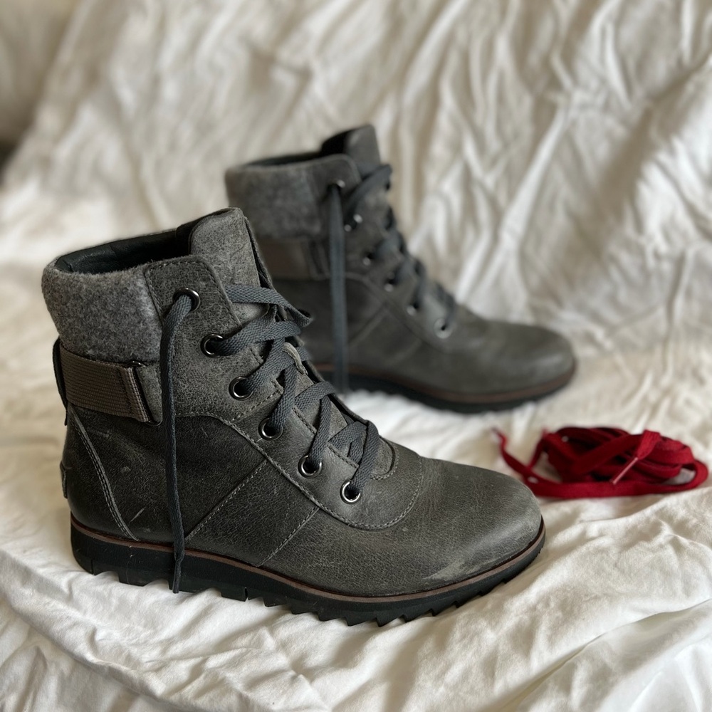 Sorel Harlow Conquest Boot in Quarry, size 8 - Picture 4 of 8